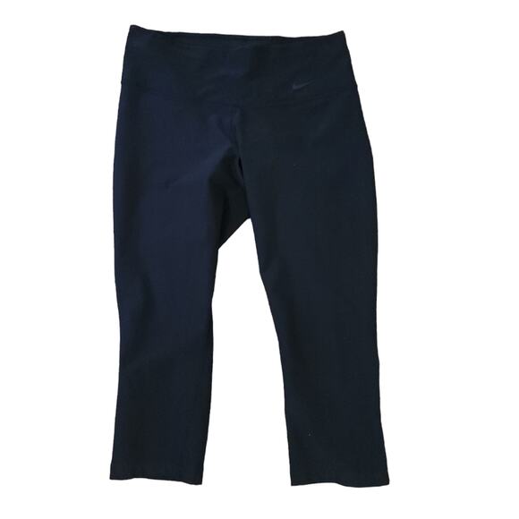 Nike  Dri-Fit Legend Tight Capri Pants Small Women Athletic Pants 440679 - Picture 1 of 5